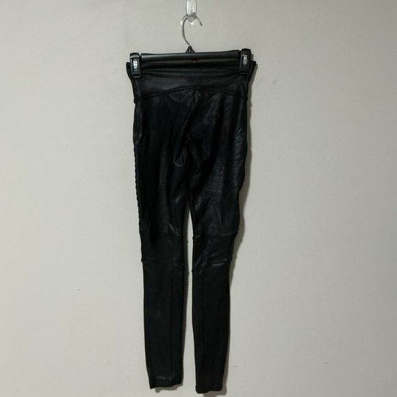 Spanx Faux Leather Moto Legging Size Small - Picture 6 of 7